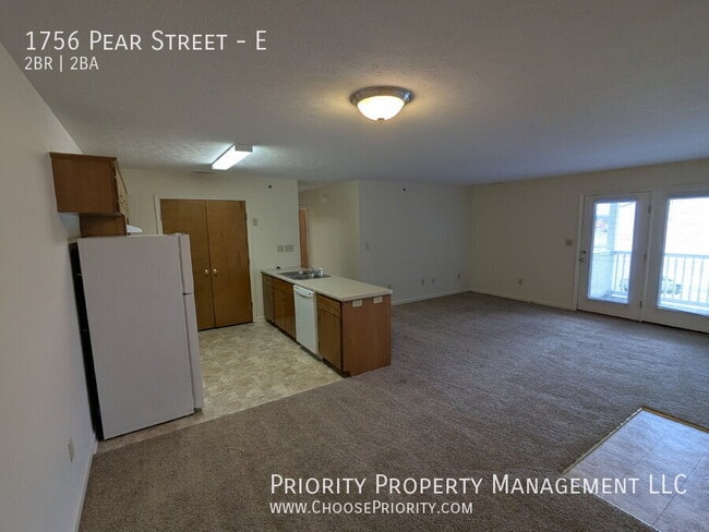 Photo - 1756 Pear St Unit E