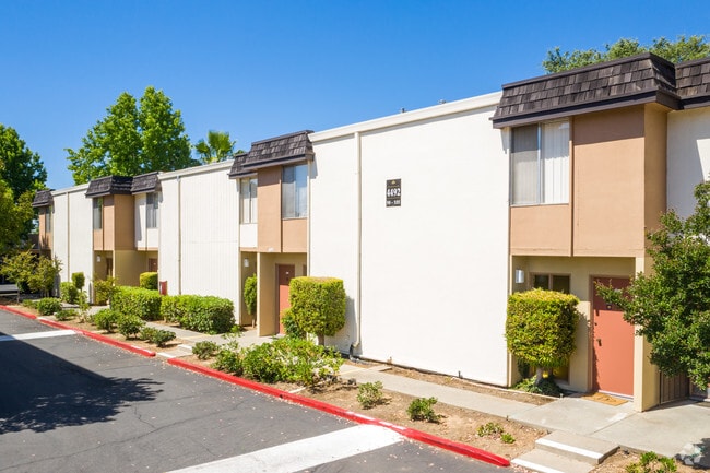 Crestview North Apartments