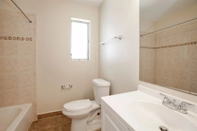 Photo - 1533 NW 41st Ct