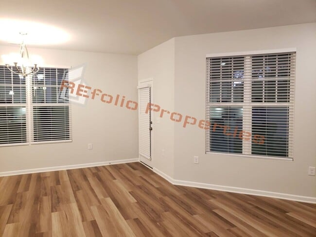 Photo - Beautiful 3 Bedrooms 1-Car Garage End Unit Townhouse, May 7th!