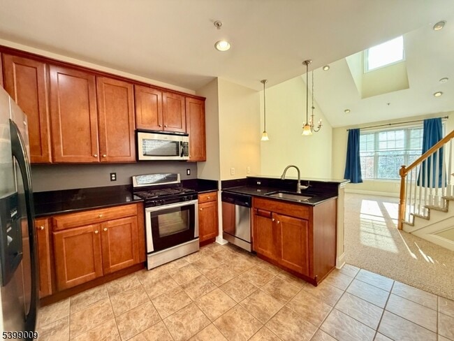 Building Photo - 6402 Brookhaven Court Unit 6402