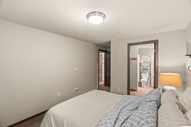 Bedroom En-Suite Model