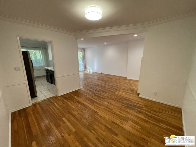 Building Photo - 1416 S Hayworth Ave Unit 4