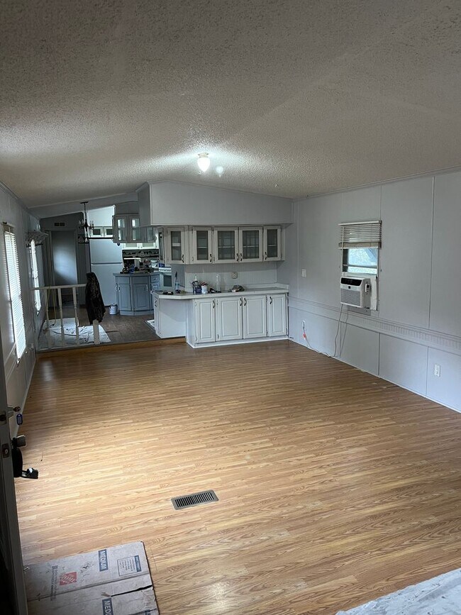 Photo - 2/2 located in Cleveland County