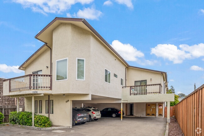 Building Photo - 1609 B St Unit 1 Rental