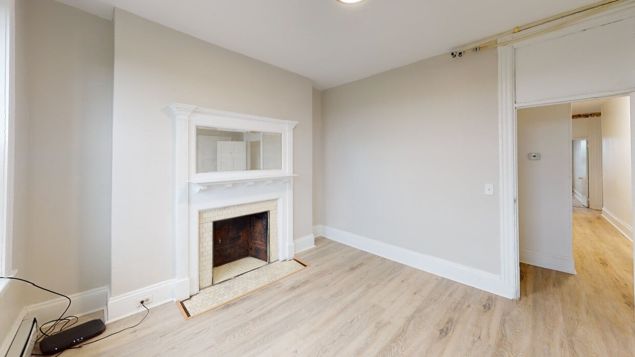 Photo - Private bedroom in 4 bed/1 bath Home