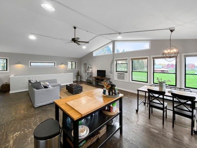 Photo - Portland Loft: Fully Furnished Loft Living with views of the golf course $300 Utility Fee