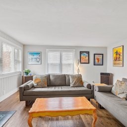 Photo - 317 E Homer St