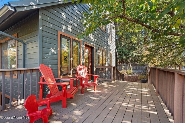 Photo - Great CDA Location!