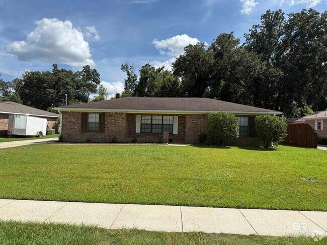 Building Photo - 523 W Amanda Ave Rental