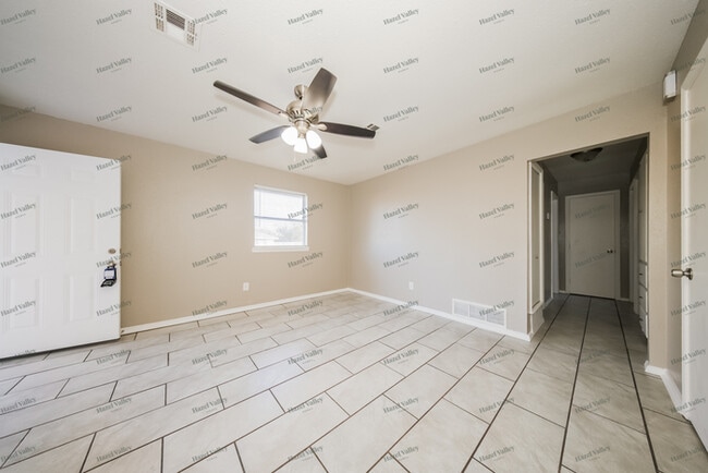 Photo - 8801 S Fairview Dr