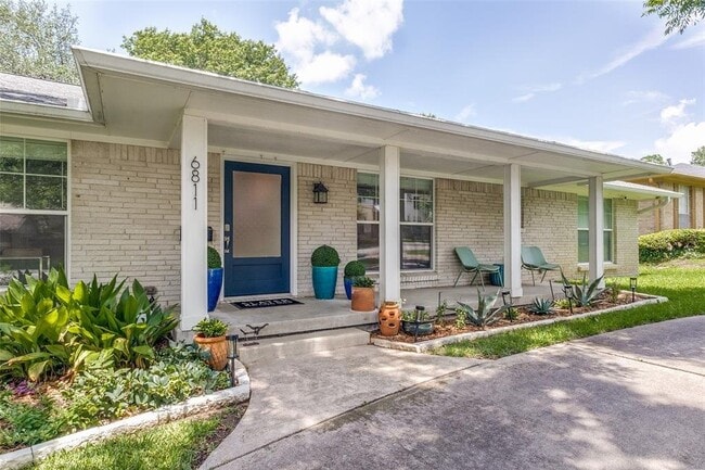 Photo - 6811 Huff Trail