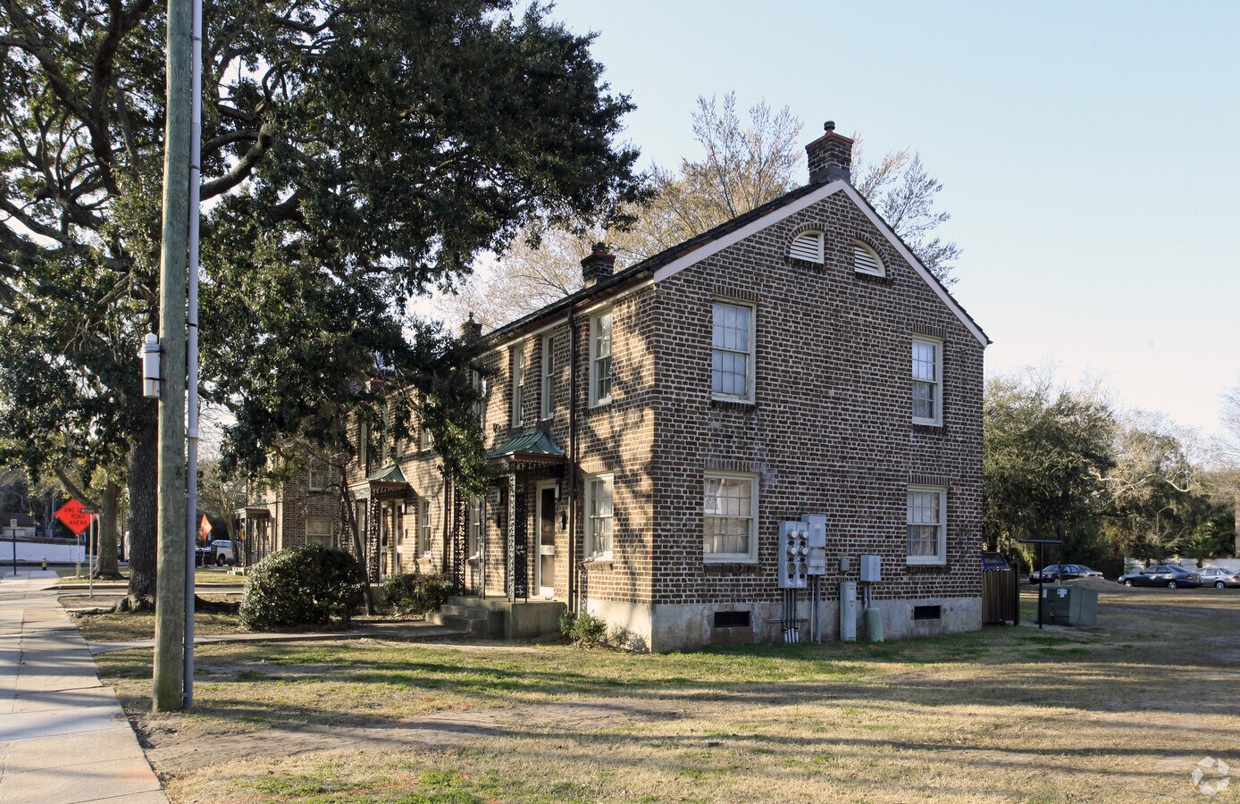 Photo - Robert Mills Manor Apartments