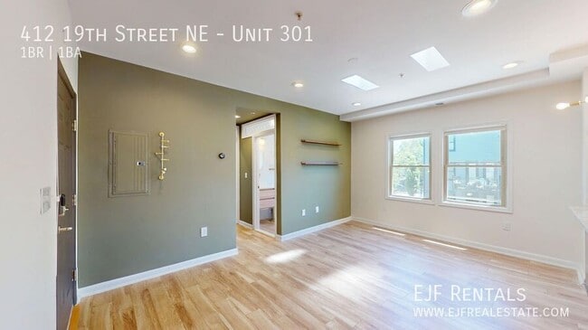 Photo - 412 19th St NE Unit 301