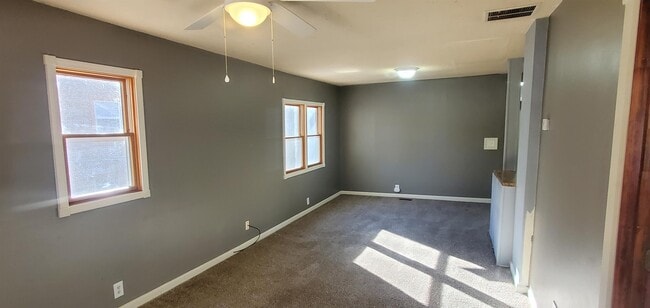 Photo - 1827 Jackson N Ave