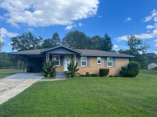 3 Bedroom / 2 Bath Home In McDonough - 3 Bedroom / 2 Bath Home In McDonough