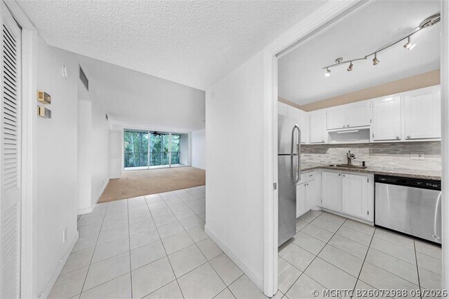 Photo - 3051 S Palm Aire Dr Unit 408