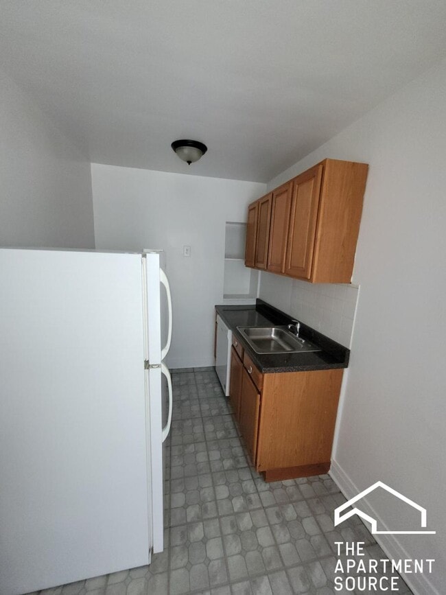 Photo - 1421 W Farwell Ave Unit 108