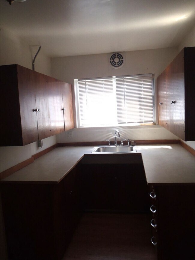 Photo - 2603 Unit #2