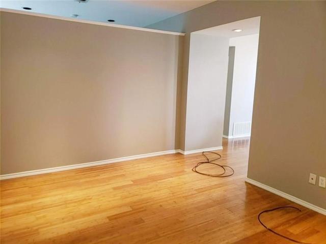 Photo - 2002 N Fitzhugh Ave Unidad 1