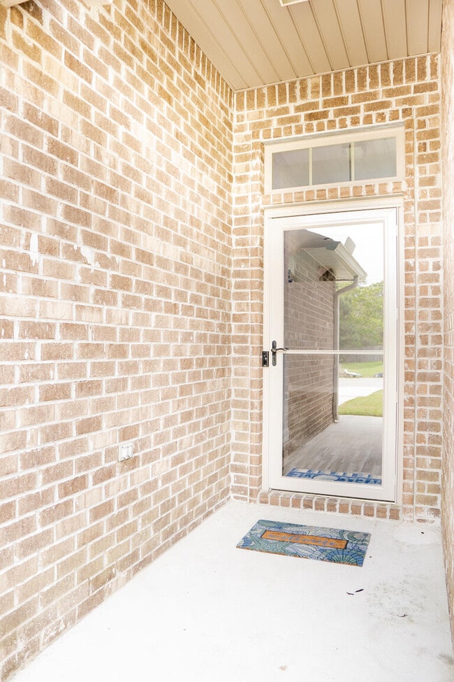 Photo - 8261 Sierra St