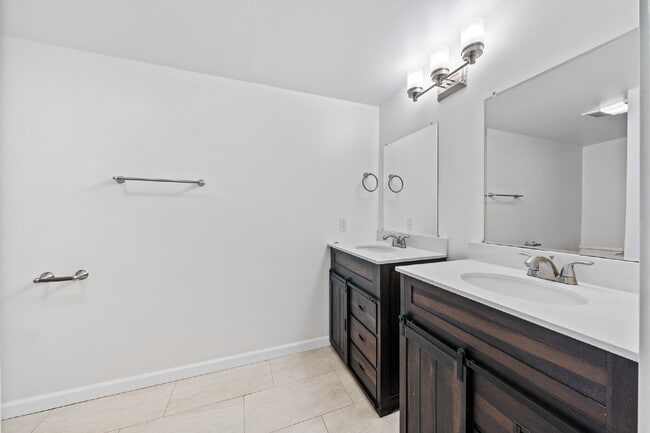 Photo - 301 Tatum Rd