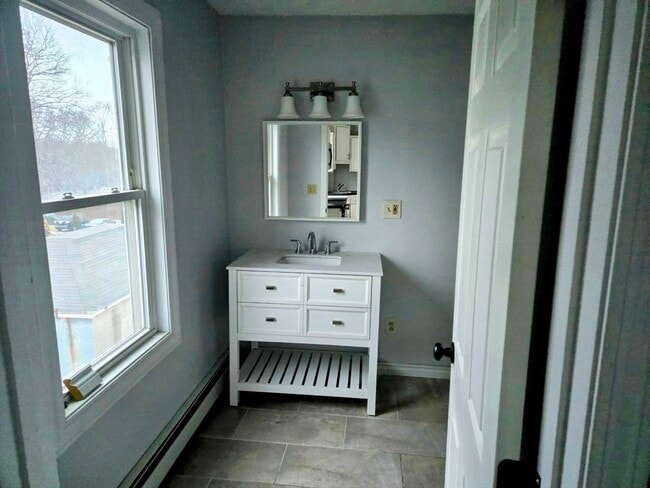 Photo - 76 Plain St Unit 2