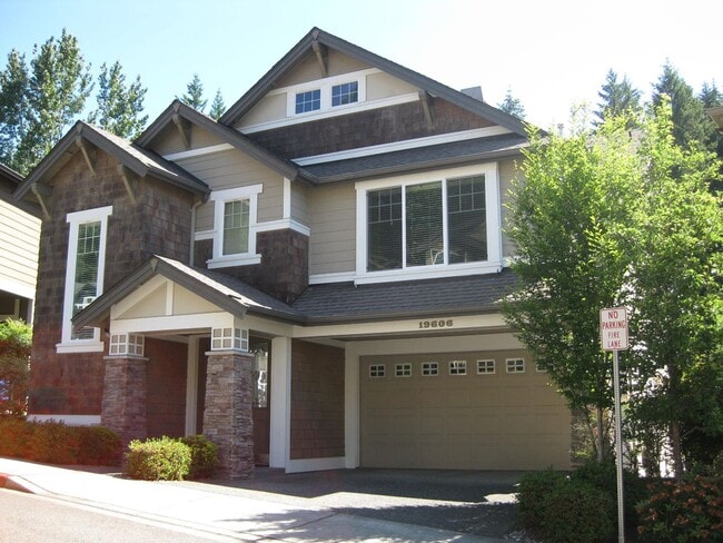 Building Photo - 4bd/3.5Ba Bothell Sanctuary Rental