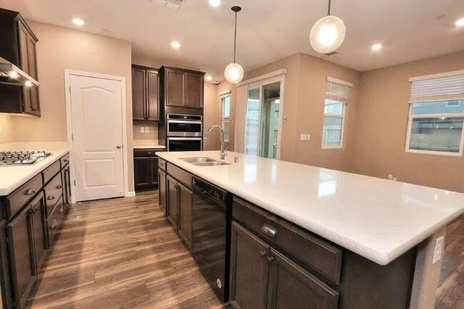 Photo - FIVE Bedroom home in Natomas with SOLAR