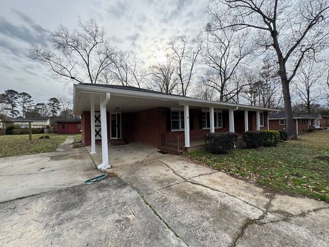 Building Photo - Cozy 3/2 Brick House with bonus room in West Rome- $1,595