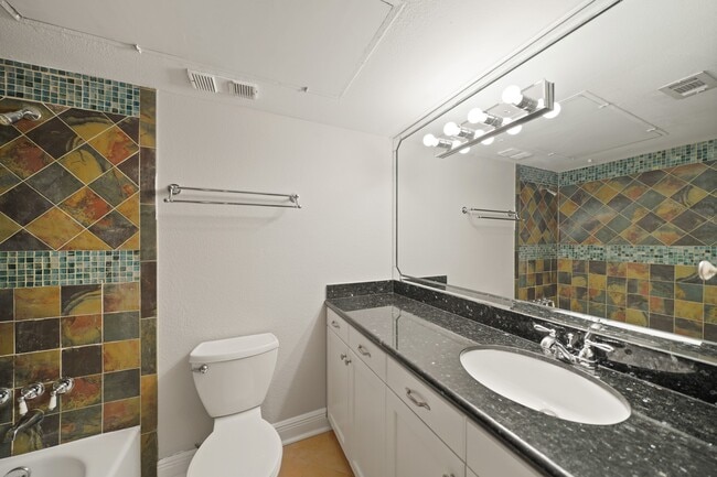 Photo - 845 Augusta Dr Unidad 48