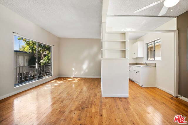Photo - 941 N San Vicente Blvd Unidad 20 Rental