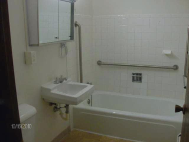 Photo - Falls View Apartments