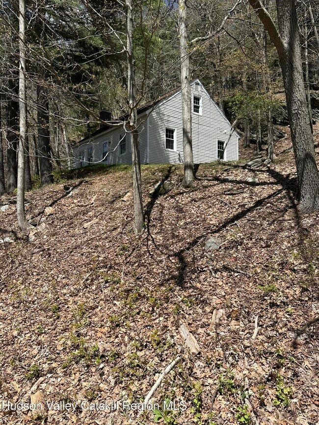 Building Photo - 694 Dugway Rd