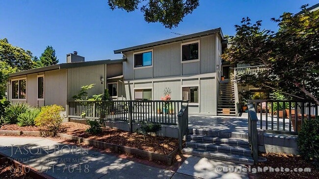 Photo - 1150 Pine St