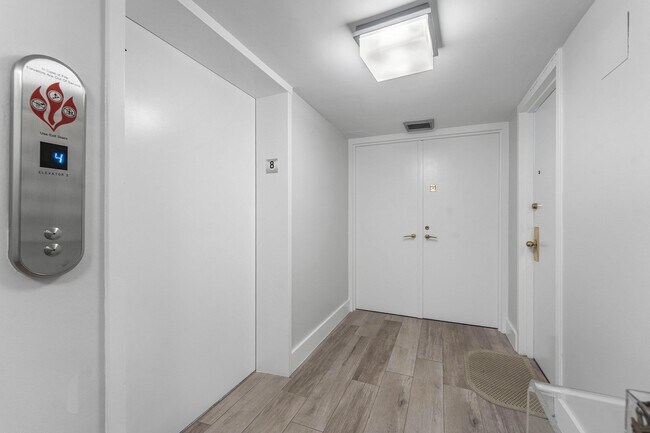 250 S Ocean Blvd Unit 8F