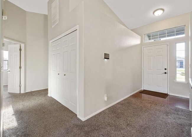 Photo - 2111 W Merritt Ave