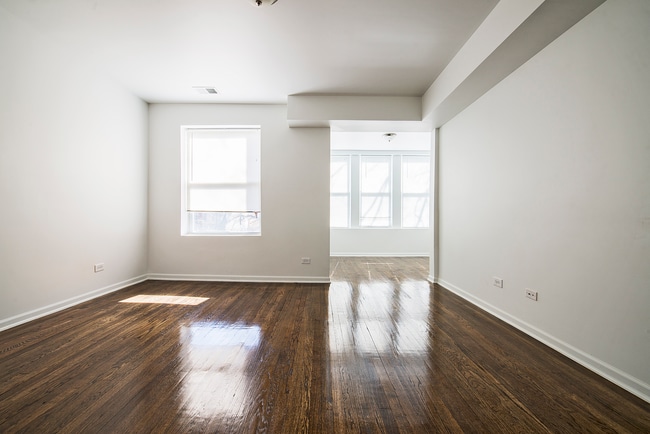 Photo - 6715 S Dorchester Chicago, IL 60637