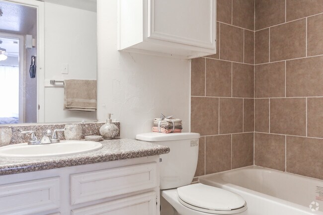 Baño - Falls of Braeburn