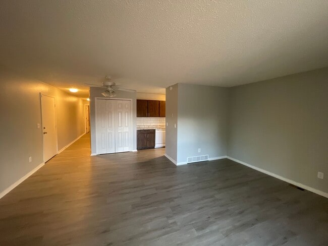 Photo - 4015 Stonedike Dr Unidad A