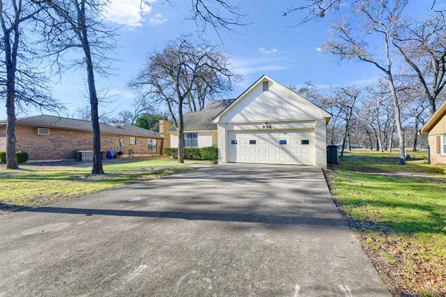 Photo - 924 W Kiowa Dr
