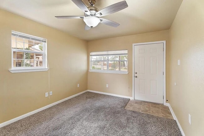 Photo - 824 Del Rio Dr