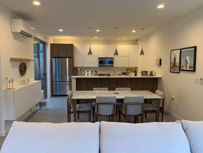 Photo - Capital Hill Row House ! 3 bed, 3 bath 194...