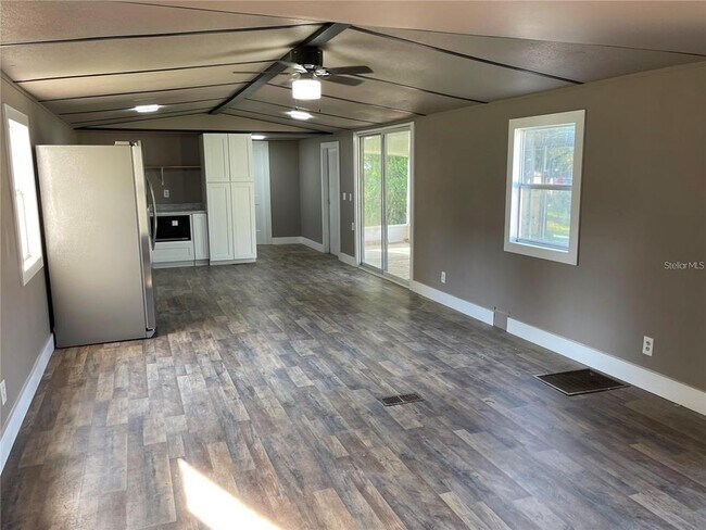 Photo - 101 Caroline Ave