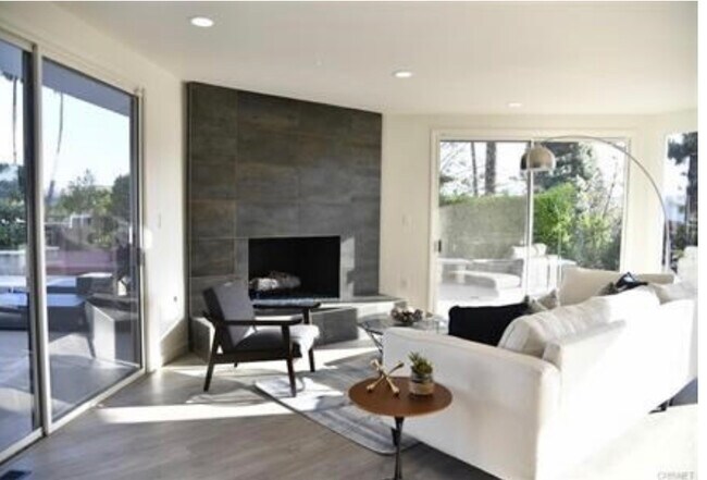 Photo - 8026 Okean Ter