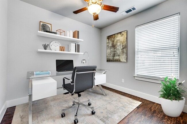 Photo - 4323 Dickason Ave