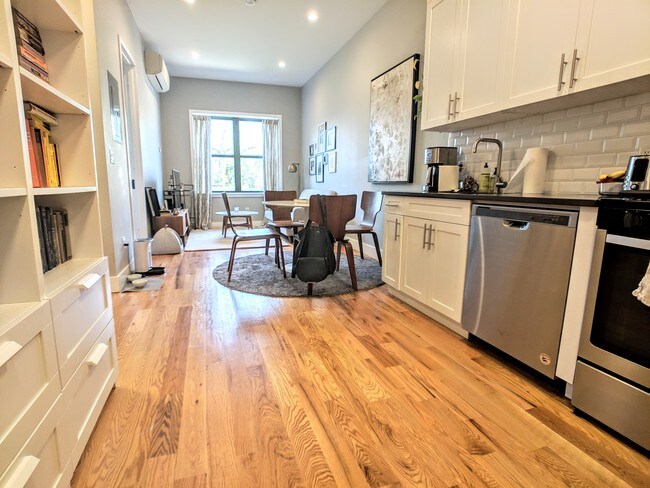 2 Bedroom Crown Heights Apartments For Rent Brooklyn Ny Forrent Photo 224 New York Ave Unit 3b