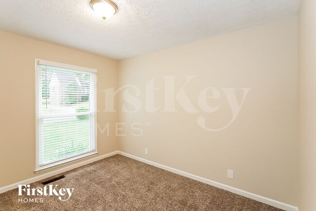 Photo - 105 Sugar Maple S