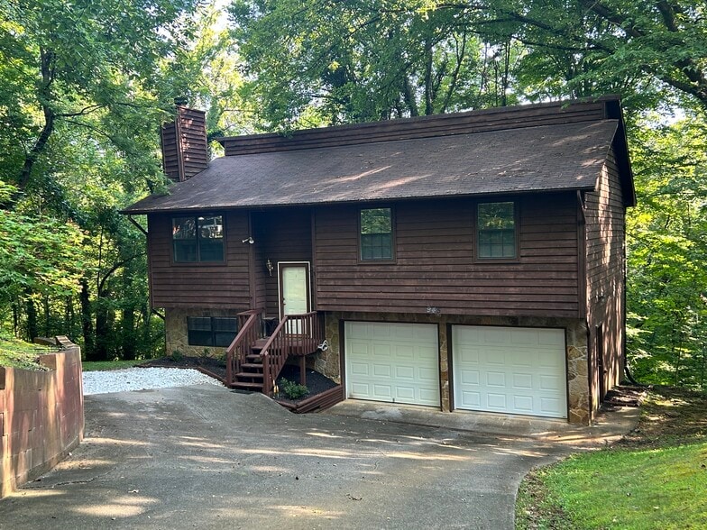 945 Wildwood Garden Dr