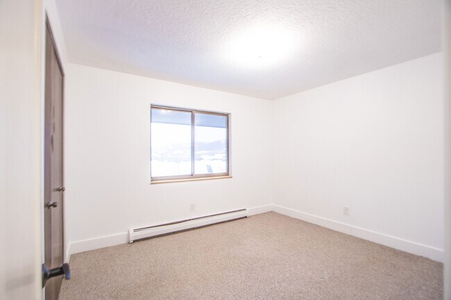 Photo - Dillon Valley West Condo-Beautifully Remodeled 2 Bedroom/2 Bath Unit w/Clubhouse, Pool & Hot Tub